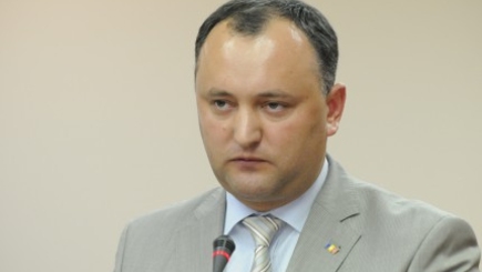 Кто поедет с президентом в Москву