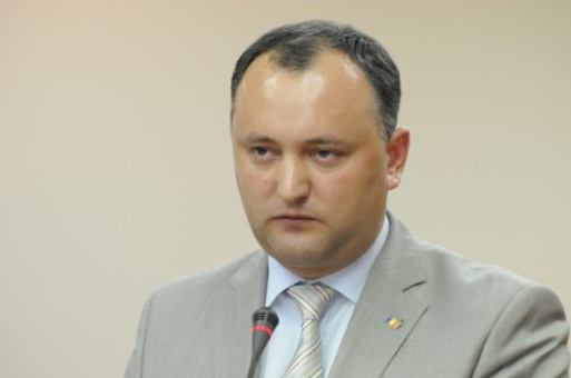 Кто поедет с президентом в Москву