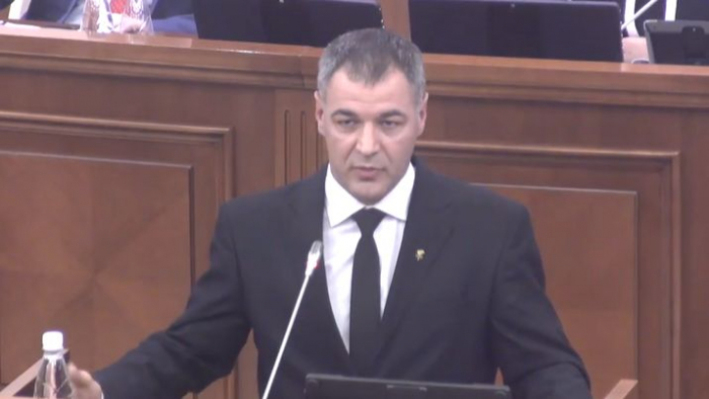 У депутатов парламента просыпается совесть, они вспоминают за что боролись