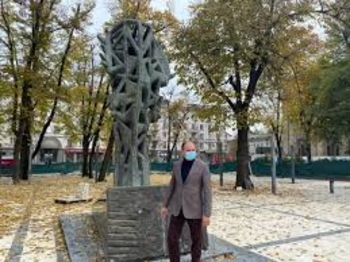 Ион Чебан ошибся: кишиневцам не по нутру странный сквер в центре столицы