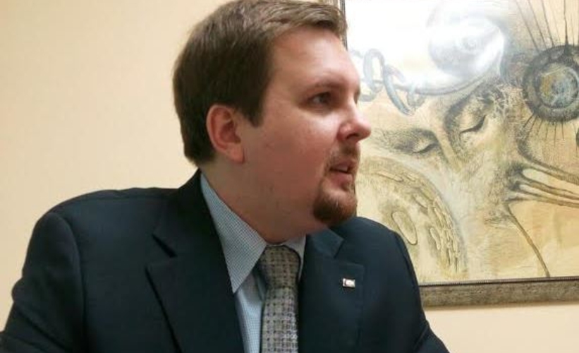 Как долго нас будут кормить идеологическим «фастфудом» политики?