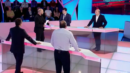 Принципы - Высылка нежелательных лиц: что произошло?