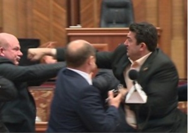 Юрий Мунтян и “операция преемник”