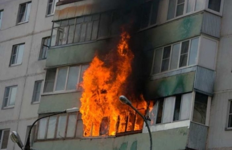 В жилом доме на Чеканах прoизошёл пожар