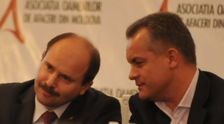 Влад Плахотнюк руководствуется рекомендациями Ленина по захвату власти.. Он взял банк, почту, телефонную связь… На очереди пост премьер-министра?