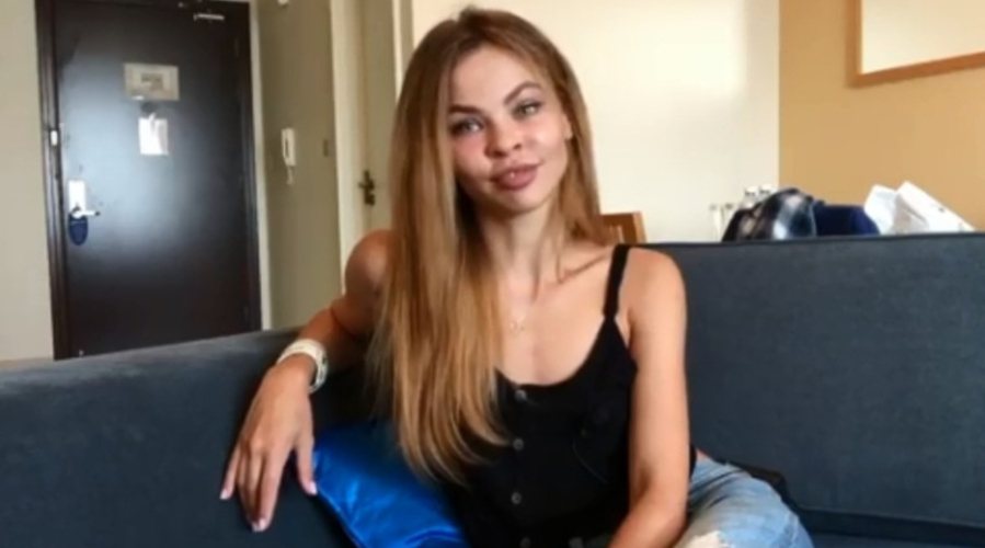 Девушка по вывозу