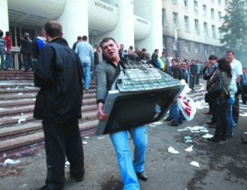 Ткачуку