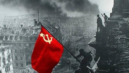 В Молдове осужден коммунистический период истории страны и запрещено использование серпа и молота