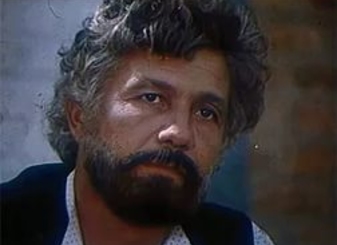 Господин Усатый, не надо пиариться на памяти великого Артиста