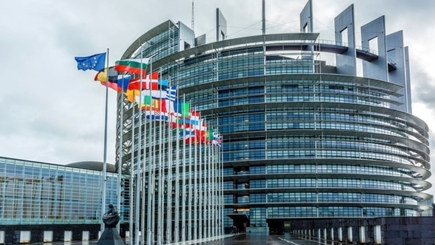 Европарламент призывает заблокировать Nord Stream 2 и отключить Россию от SWIFT