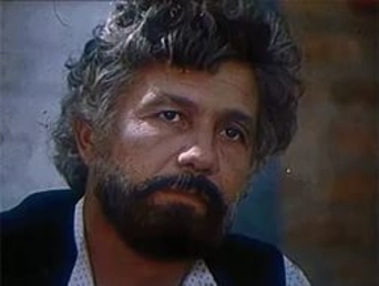 Господин Усатый, не надо пиариться на памяти великого Артиста