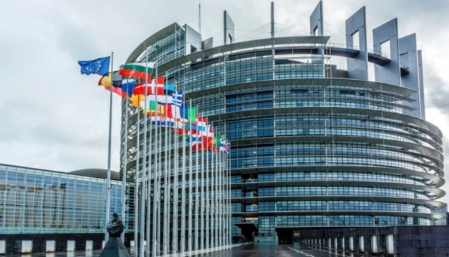 Европарламент призывает заблокировать Nord Stream 2 и отключить Россию от SWIFT