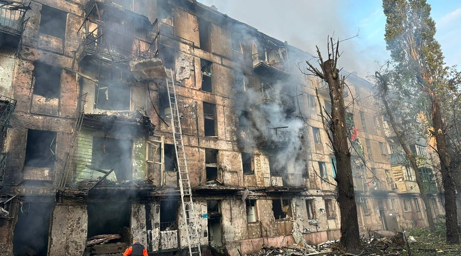 Новый удар террористов по жилому дому. Есть жертвы.