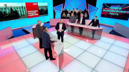 Итоги года: экономика, политика и общество