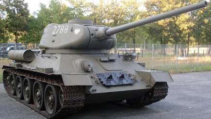 В Кишиневе демонтировали  танк Т-34