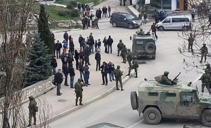 Военные РФ усилили блокирование украинских военных частей в Крыму