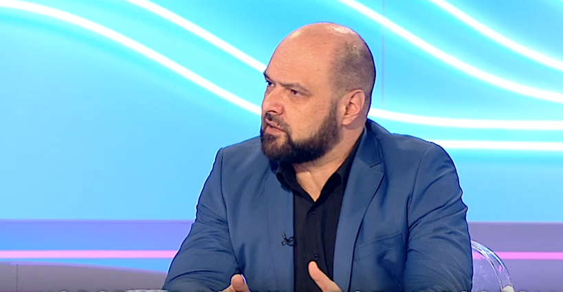 День за днем: 
