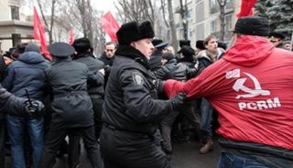 Даешь зрелищ! Игра в две руки