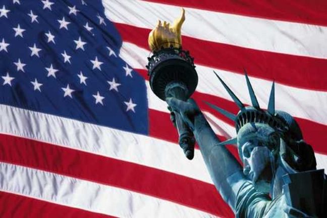 Рекордное число россиян пожелали эмигрировать в США