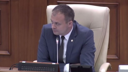 Большинство депутатов проигнорировали презентацию правительства Стурза-2