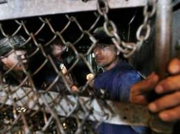 Трагедия в Румынии: на одной из угольных шахт произошел взрыв - 5 человек погибло