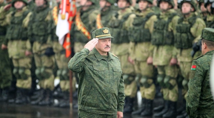 В ванне с крокодилом. Когда Александр Лукашенко получит паспорт Вейшнории