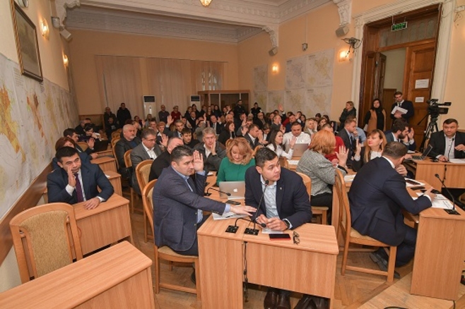 Мунсоветники - Чебану: Наивно думать, что кто-то бесплатно выполнит работу, стоимостью 500 тысяч евро