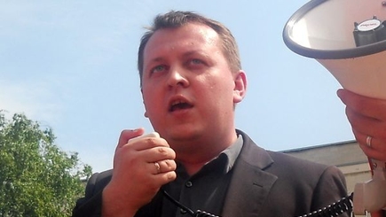 Петренко берет лидерство на себя и объявляет «народную мобилизацию»