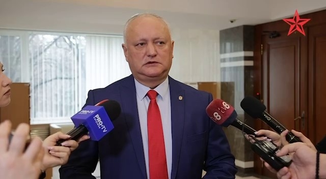 Зачем Додону импичмент?