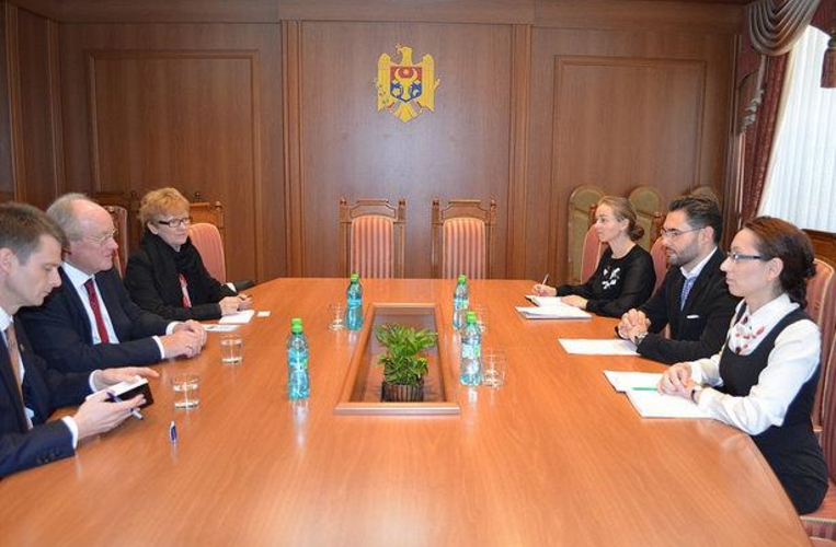 Юлиан Гроза провёл встрeчу с Эндрю Бёрнсом