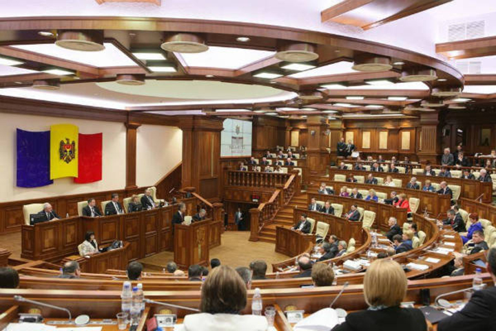 Молдова осталась без кабмина! Депутаты сделали свой выбор
