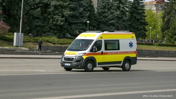 В Молдову прибыли первые десять из 69 машин скорой помощи, приобретенных минздравом