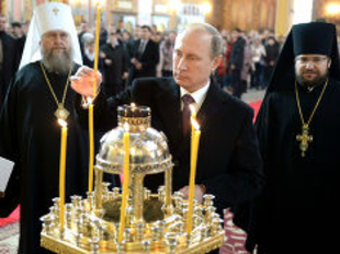 Россияне просят скорее причислить Путина к лику святых