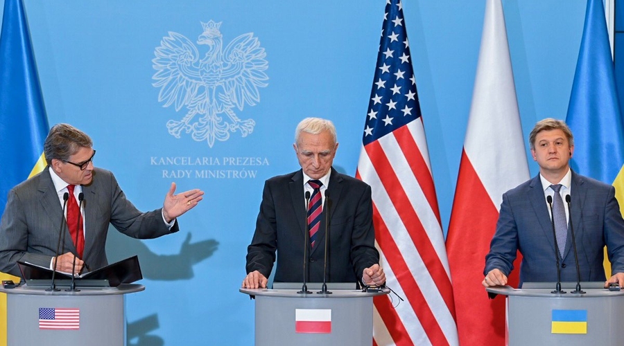 США решили помочь Польше и Украине побороть зависимость от газа из России