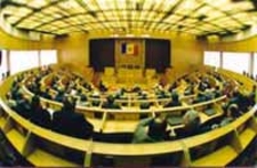 С июля 2009 года политические партии будут финансироваться из государственного бюджета