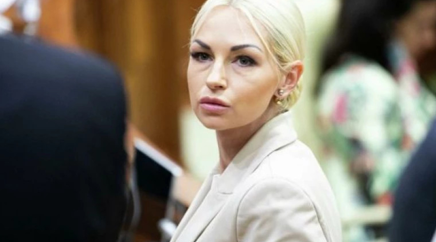 Марину Таубер сбросили как балласт?