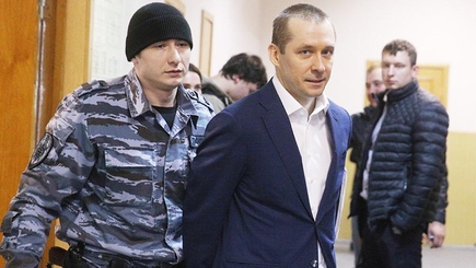 Арестованные деньги полковника Захарченко украли
