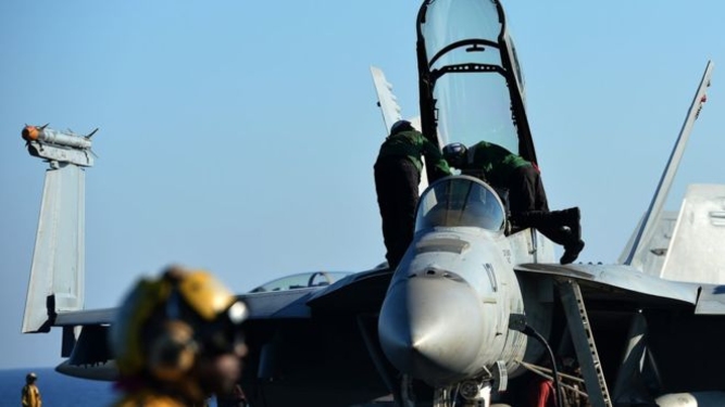 Коалиция во главе с США нанесла авиаудар по сторонникам Асада