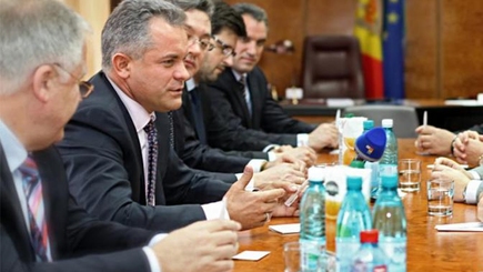 Молдавский олигарх не хочет стать Порошенко