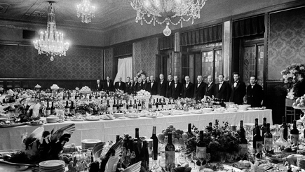 Время было тяжелое. Меню «кремлевского приема» 14 августа 1942 года. 