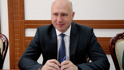 Павел Филип заверяет, что правительство выплатит повышенные зарплаты и пенсии