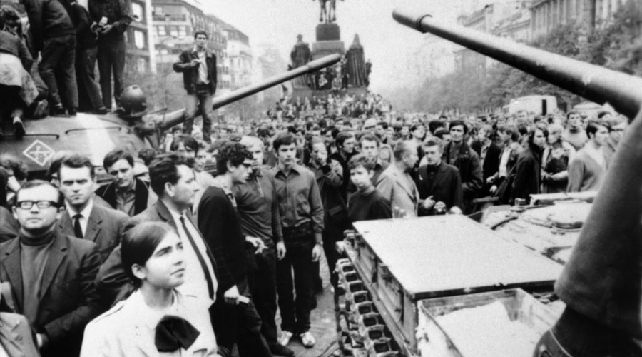 Оккупация-1968: 49 лет назад советские войска вторглись в Чехословакию
