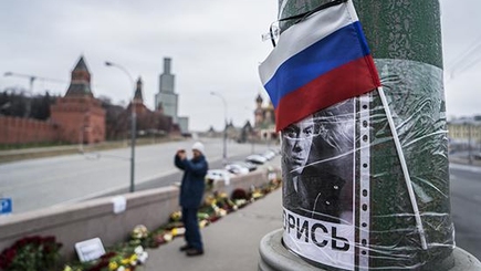 Немцов узнал о 70 погибших российских военных под Дебальцево