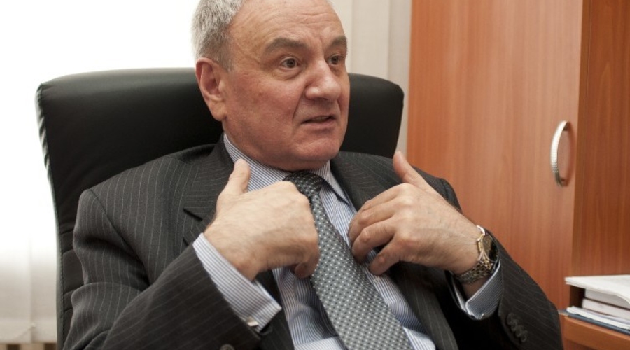 Уйдет ли в отставку президент Тимофти?