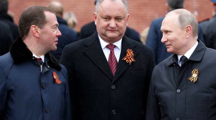 Единственным иностранным президентом на параде Победы стал глава Молдовы