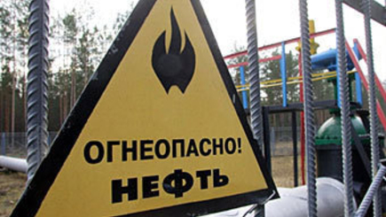Цены на нефть упали ниже 100 долларов за баррель
