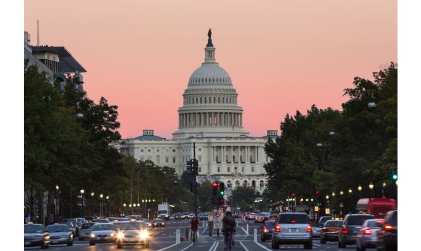 Председатель парламента совершает рабочий визит в США