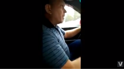 Видео: Водитель такси угрожает налоговому инспектору