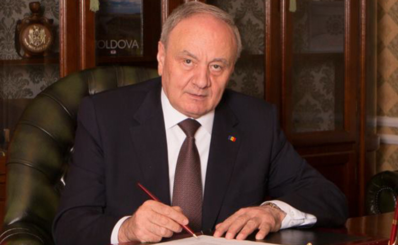 Круг безответственных. Секретные письма «просто президента» к «просто премьеру»