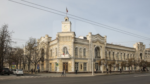 В столице создан кризисный центр информирования о COVID-19 и оказания помощи на дому